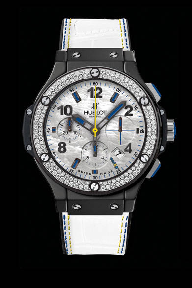 　「ビッグ・バンamfAR 2012」194万2500円（パヴェダイヤモンド／世界限定100本）