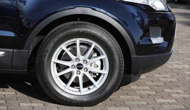 <strong>RANGE ROVER EVOQUE｜レンジローバー イヴォーク</strong>　