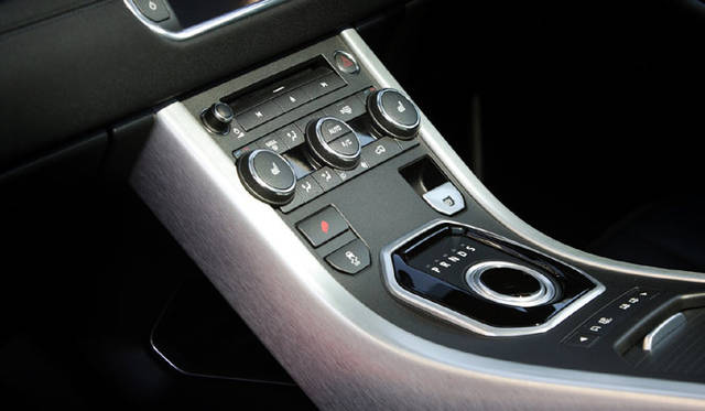 <strong>RANGE ROVER EVOQUE｜レンジローバー イヴォーク</strong>　