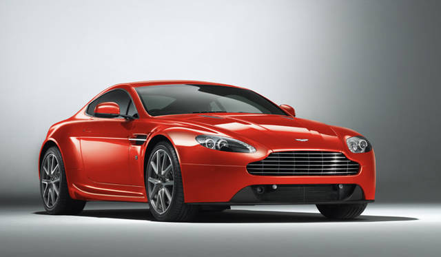 <strong>Aston Martin V8 Vantage coupe｜アストンマーティン V8ヴァンテージ クーペ</strong>