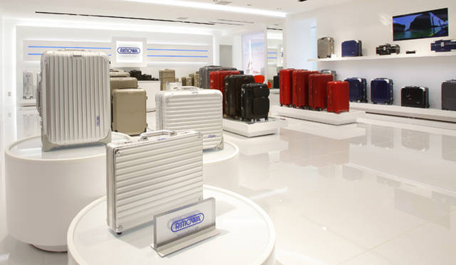 <strong>RIMOWA│人気シリーズ「トパーズ」にブラックが登場</strong>