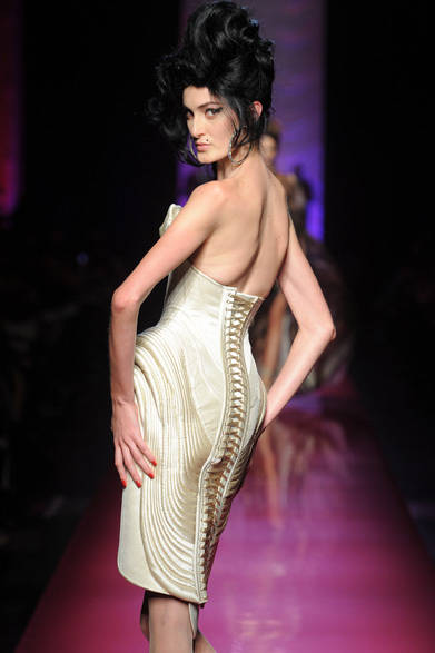 <strong>GAULTIER PARIS｜ゴルチエ パリ</strong>　2012年春夏オートクチュールコレクション　photographs by P. Stable, house photographer