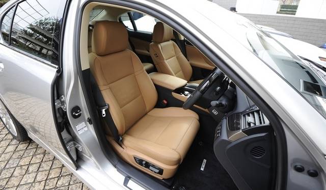 <strong>レクサスGS350 バージョンL｜LEXUS GS350 version L</strong>