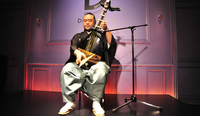 <strong>170years DORMEUIL PARTY｜ドーメル</strong>　薩摩琵琶奏者の友吉鶴心。