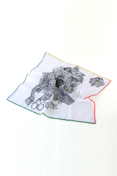 ハンカチ 2940円