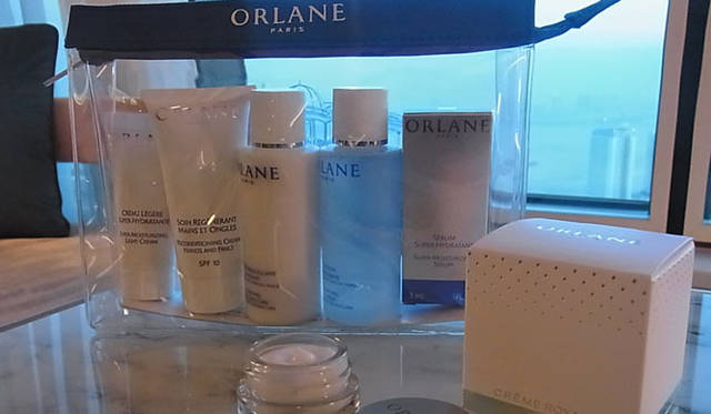 <strong>SAKURA｜第22回 おこもりステイ──都会のオアシス</strong>　「オルラーヌ」のスターターキットとクレームロワイヤル。