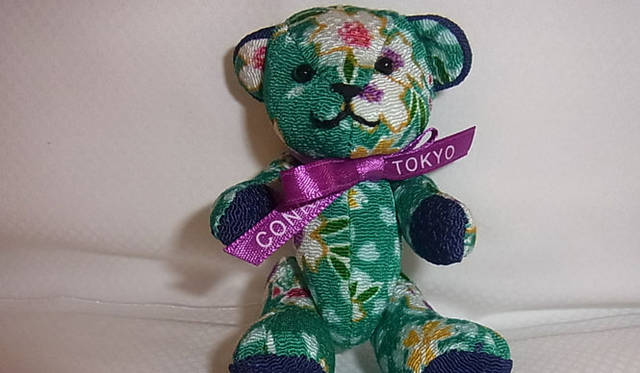 <strong>SAKURA｜第22回 おこもりステイ──都会のオアシス</strong>　オリジナルのテディもお土産にもなる？