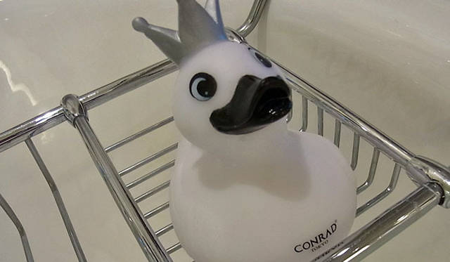 <strong>SAKURA｜第22回 おこもりステイ──都会のオアシス</strong>　大人なダック？　コンラッドのアイコン。