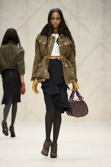 <strong>BURBERRY PRORSUM｜バーバリー プローサム</strong>　2012-13年秋冬コレクション速報