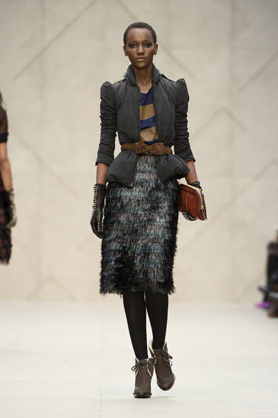 <strong>BURBERRY PRORSUM｜バーバリー プローサム</strong>　2012-13年秋冬コレクション速報