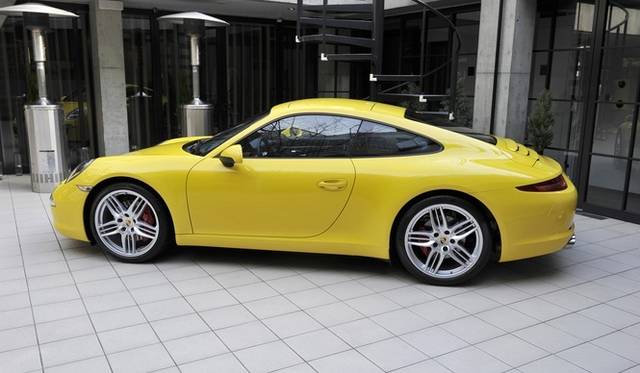 <strong>Porsche 911 Carrera S｜ポルシェ911カレラS</strong>