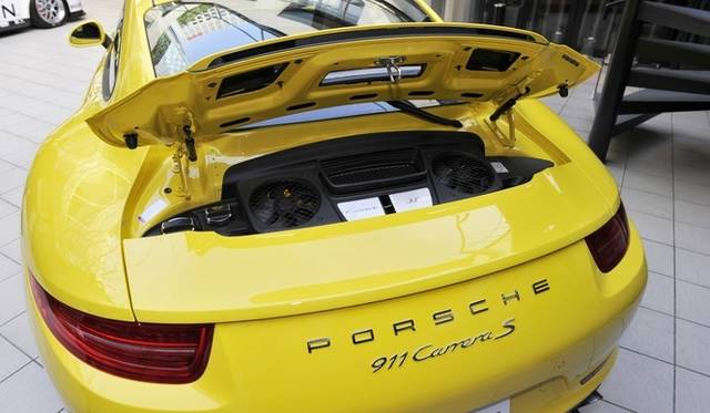 <strong>Porsche 911 Carrera S｜ポルシェ911カレラS</strong>