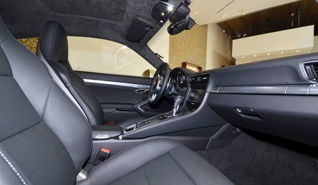 <strong>Porsche 911 Carrera S｜ポルシェ911カレラS</strong>