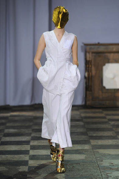<strong>MAISON MARTIN MARGIELA｜メゾン マルタン マルジェラ</strong>　 2012年春夏オートクチュールコレクション　