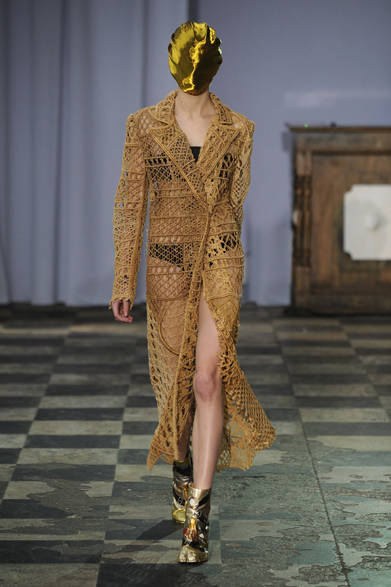 <strong>MAISON MARTIN MARGIELA｜メゾン マルタン マルジェラ</strong>　 2012年春夏オートクチュールコレクション　