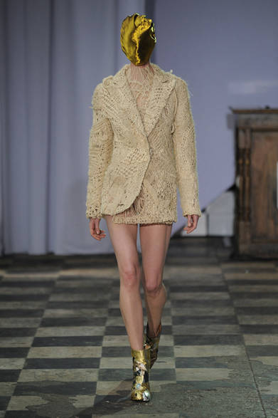 <strong>MAISON MARTIN MARGIELA｜メゾン マルタン マルジェラ</strong>　 2012年春夏オートクチュールコレクション　