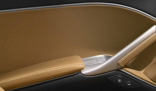 <strong>Ferrari F12 Berlinetta｜フェラーリF12ベルリネッタ</strong>