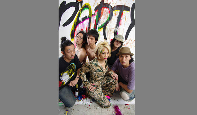 <strong>「project in PROJECTS」</strong>　Chim↑Pomのメンバー。 　