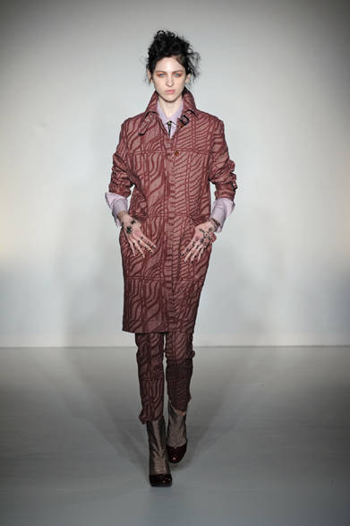 <strong>Vivienne Westwood RED LABEL｜ヴィヴィアンウエストウッド レッドレーベル</strong>　2012-13年秋冬コレクション速報