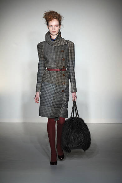 <strong>Vivienne Westwood RED LABEL｜ヴィヴィアンウエストウッド レッドレーベル</strong>　2012-13年秋冬コレクション速報