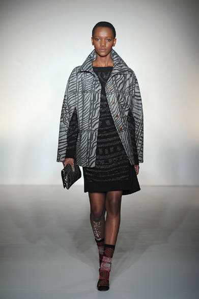 <strong>Vivienne Westwood RED LABEL｜ヴィヴィアンウエストウッド レッドレーベル</strong>　2012-13年秋冬コレクション速報