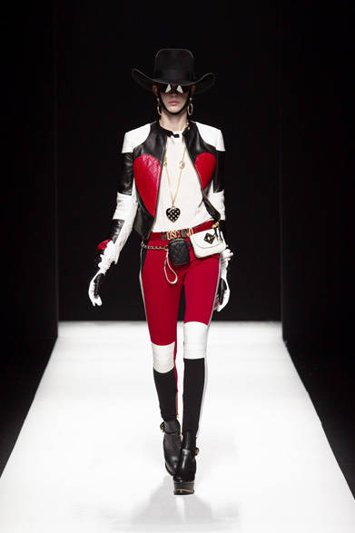 <strong>MOSCHINO｜モスキーノ</strong>　2012-13年秋冬コレクション速報