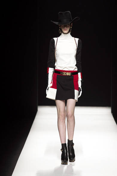 <strong>MOSCHINO｜モスキーノ</strong>　2012-13年秋冬コレクション速報