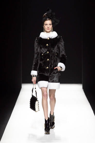 <strong>MOSCHINO｜モスキーノ</strong>　2012-13年秋冬コレクション速報