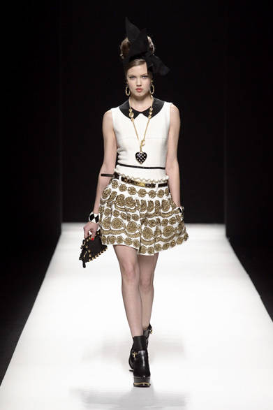 <strong>MOSCHINO｜モスキーノ</strong>　2012-13年秋冬コレクション速報