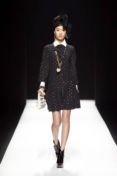<strong>MOSCHINO｜モスキーノ</strong>　2012-13年秋冬コレクション速報