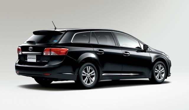 <strong>トヨタ アベンシス│TOYOTA AVENSIS</strong>