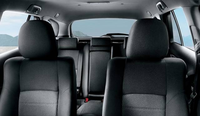 <strong>トヨタ アベンシス│TOYOTA AVENSIS</strong>