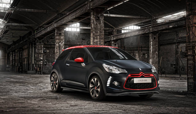 <strong>CITROEN DS3 Racing Sebastien Loeb｜シトロエン DS3 レーシング セバスチャン・ローブ</strong>