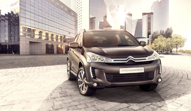 <strong>CITROEN AIRCROSS｜シトロエン エアクロス</strong>