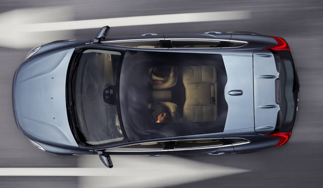 <strong>Volvo V40｜ボルボ V40</strong>