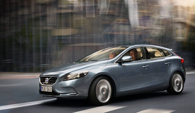 <strong>Volvo V40｜ボルボ V40</strong>