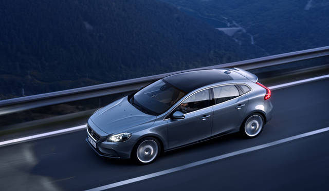 <strong>Volvo V40｜ボルボ V40</strong>