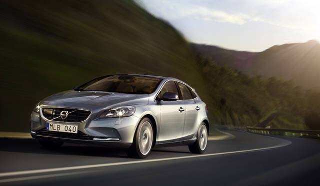 <strong>Volvo V40｜ボルボ V40</strong>