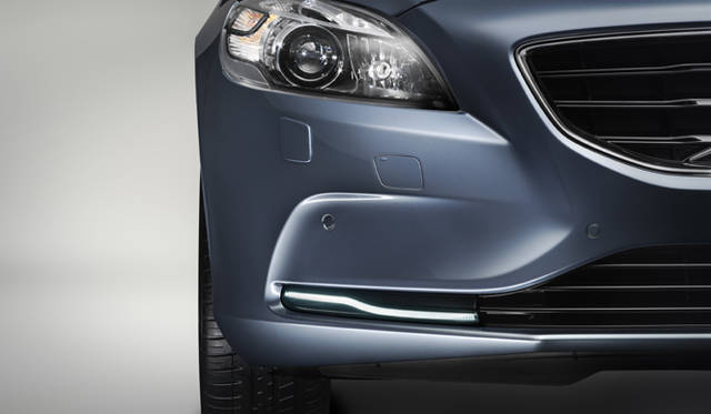 <strong>Volvo V40｜ボルボ V40</strong>