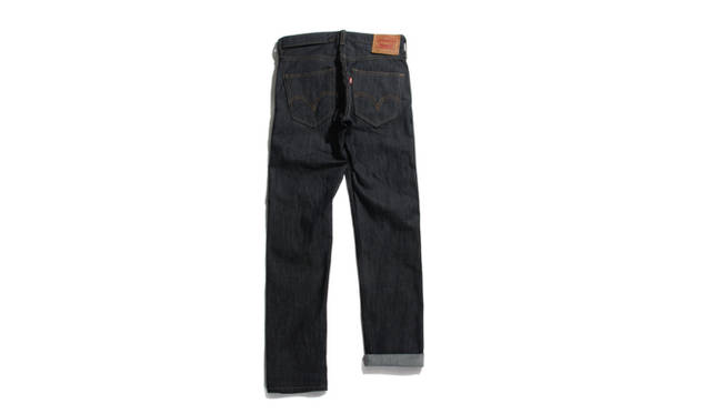 　グローバルフィットであるスキニーデニム、511をベースにしたジーンズ。ストレッチ性に優れ、雨にも汗にも強い。普段穿きとしても高いパフォーマンスを発揮する。多機能なウエストバンド、ポケットインポケットやリフレクターテープなど、自転車に乗る上で欠かせない万能ディテールがギッシリと詰まる。インディゴ1色のみの展開。1万500円