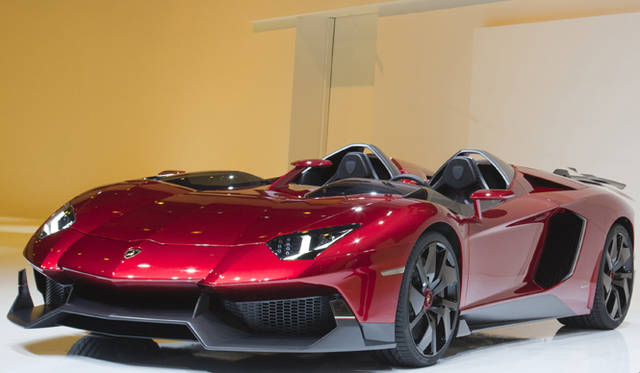 <strong>Lamborghini Aventador J｜ランボルギーニ アヴェンタドール J</strong>