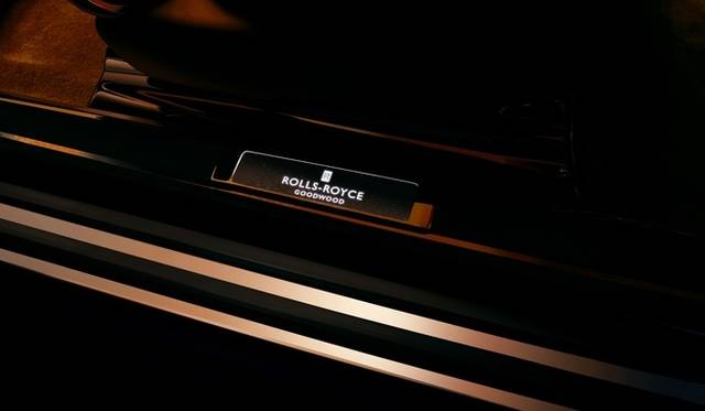 027_rolls-royce_phantom-II_coupe <strong>Rolls-Royce Phantom Coupe series II|ロールス ロイス・ファントム クーペ シリーズII</strong>