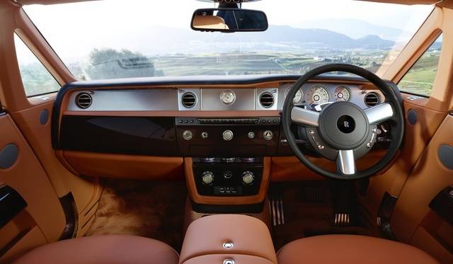 028_rolls-royce_phantom-II_coupe <strong>Rolls-Royce Phantom Coupe series II|ロールス ロイス・ファントム クーペ シリーズII</strong>