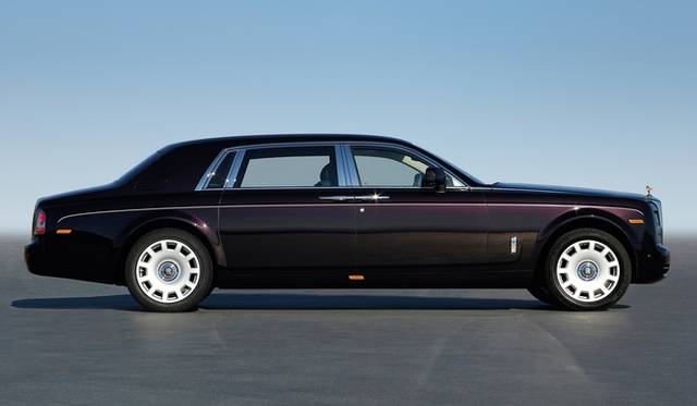 049_rolls-royce_phantom-II_ewb <strong>Rolls-Royce Phantom Extened Wheel Base series II|ロールス ロイス・ファントム EWB シリーズII</strong>