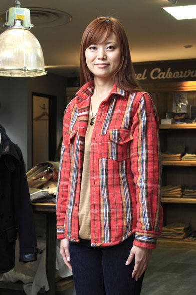 <strong>NIGEL CABOURN｜ナイジェル・ケーボン</strong>　松屋銀座5階「NIGEL CABOURN」スタッフ 山本知佳さん