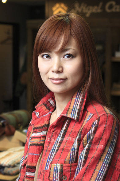 <strong>NIGEL CABOURN｜ナイジェル・ケーボン</strong>　松屋銀座5階「NIGEL CABOURN」スタッフ 山本知佳さん