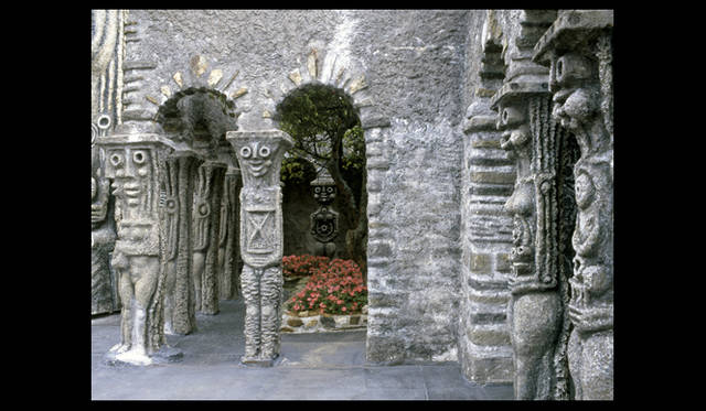 <strong>carnet de jardin｜松永 学</strong>　奥まった住処には風一つありません。