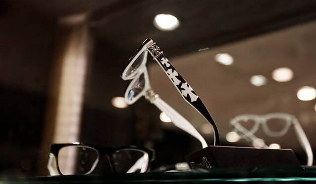<strong>CHROME HEARTS｜クロムハーツ</strong>　モデル「SLHORE（スロアー）」 12万750円