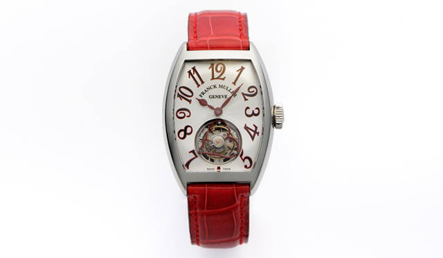 <strong>FRANK MULLER｜フランク・ミュラー</strong> 「レディ トゥールビヨン オートマティック」 価格、発売時期未定。