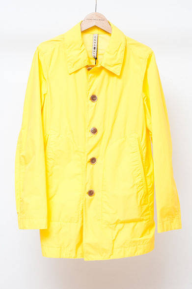 <strong>ISETAN MEN’S｜伊勢丹新宿店メンズ館</strong>　6階“コンテンポラリーカジュアル”　コート4万950円（CHAT C WIN／伊勢丹新宿店）